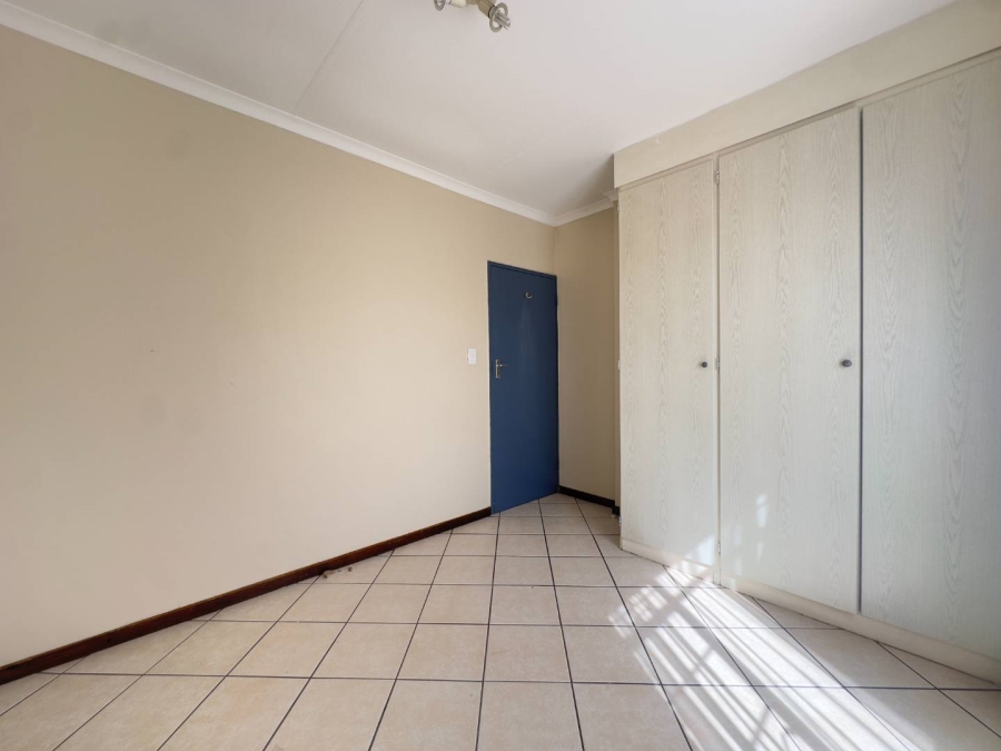 To Let 2 Bedroom Property for Rent in Mooikloof Ridge Gauteng
