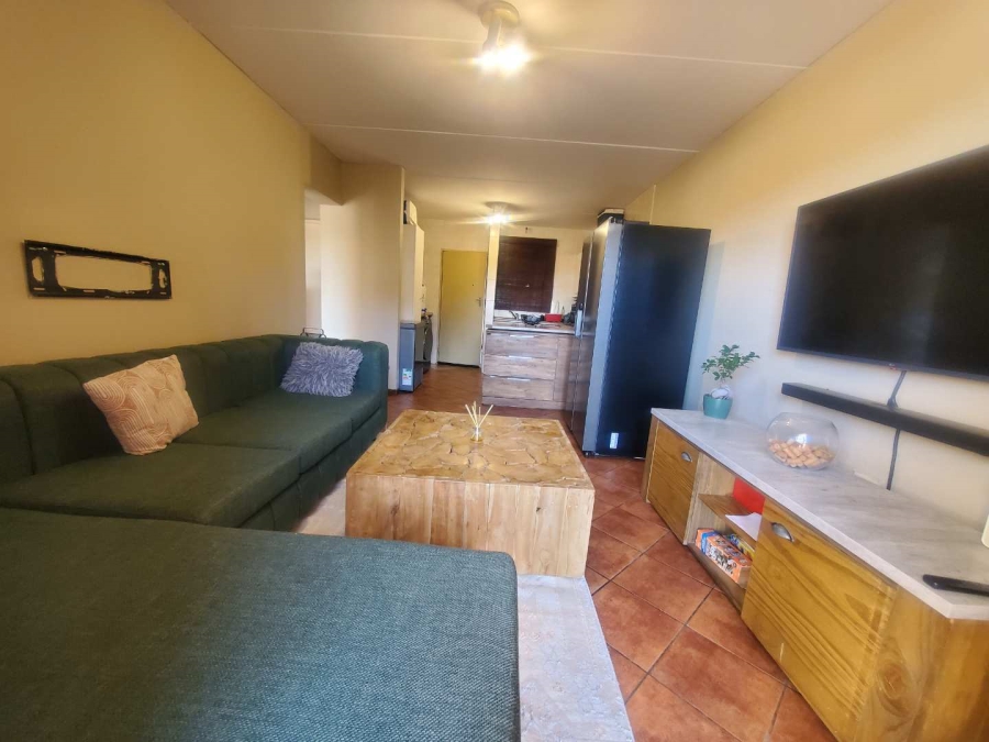 2 Bedroom Property for Sale in Noordheuwel Gauteng