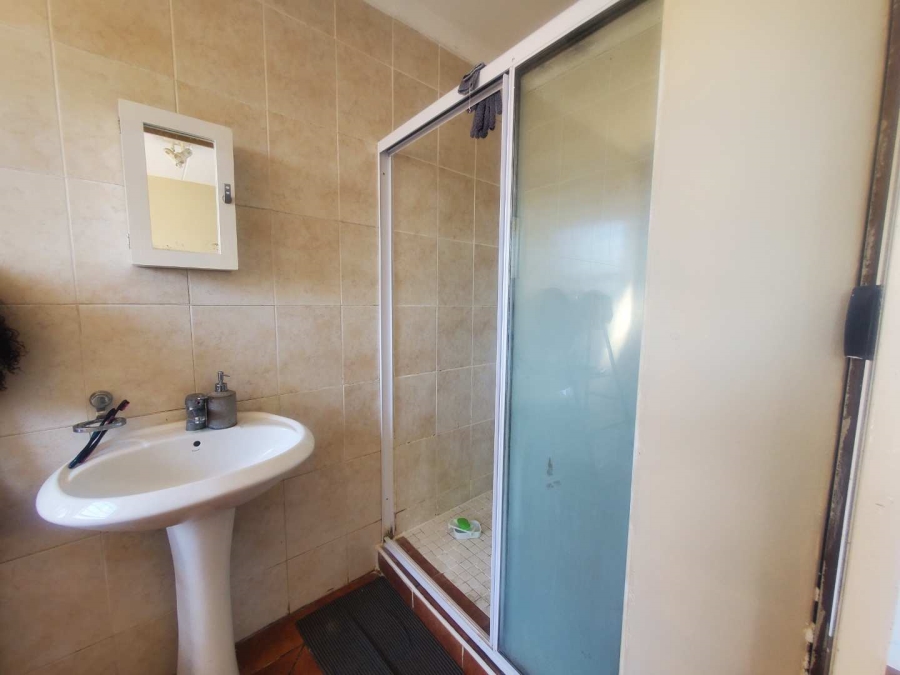 2 Bedroom Property for Sale in Noordheuwel Gauteng