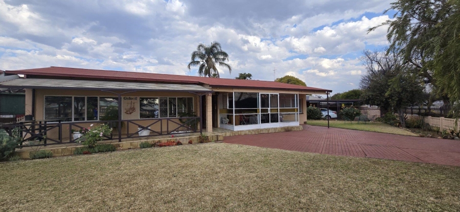 4 Bedroom Property for Sale in Moregloed Gauteng