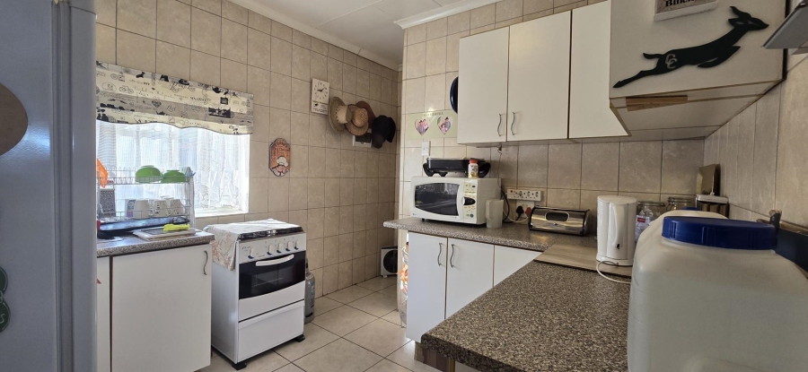 4 Bedroom Property for Sale in Moregloed Gauteng
