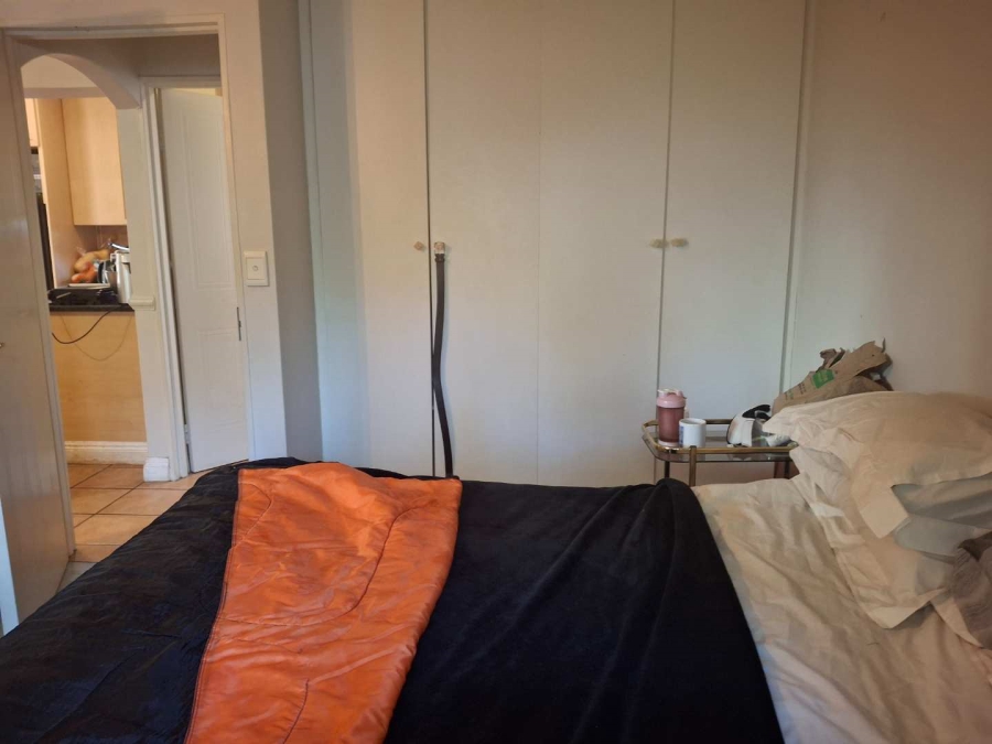 To Let 1 Bedroom Property for Rent in Waverley Gauteng