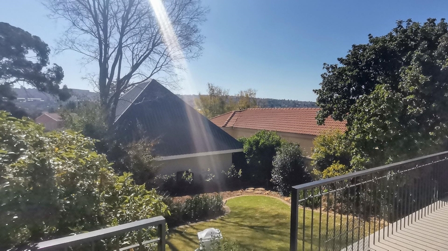To Let 3 Bedroom Property for Rent in Mondeor Gauteng