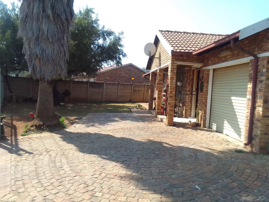 3 Bedroom Property for Sale in Riversdale Gauteng