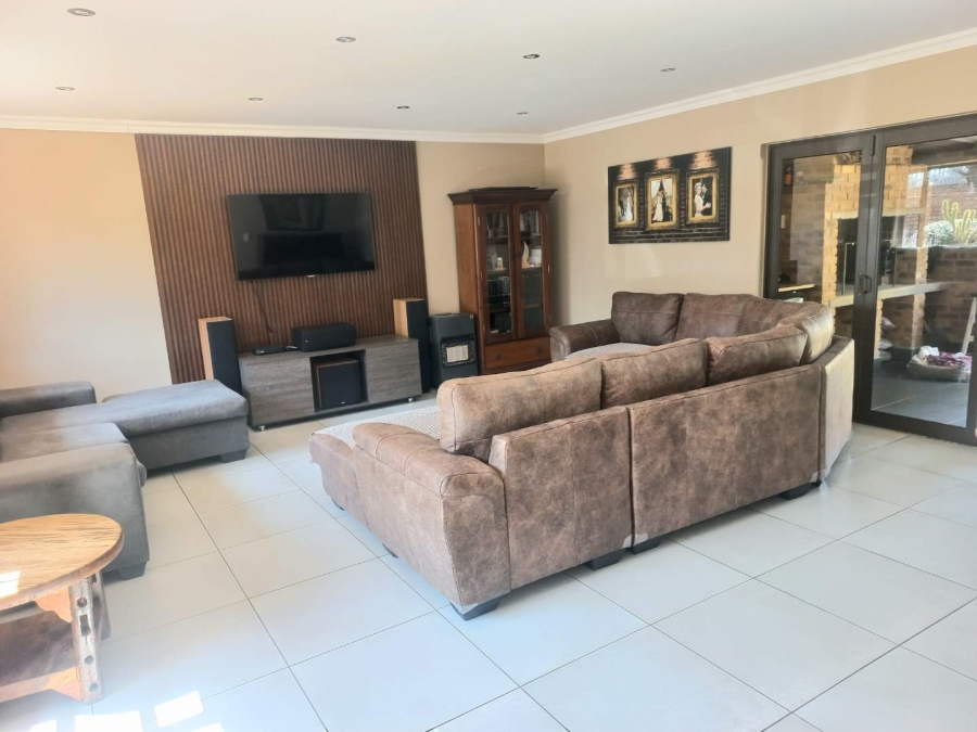 3 Bedroom Property for Sale in Sunward Park Gauteng