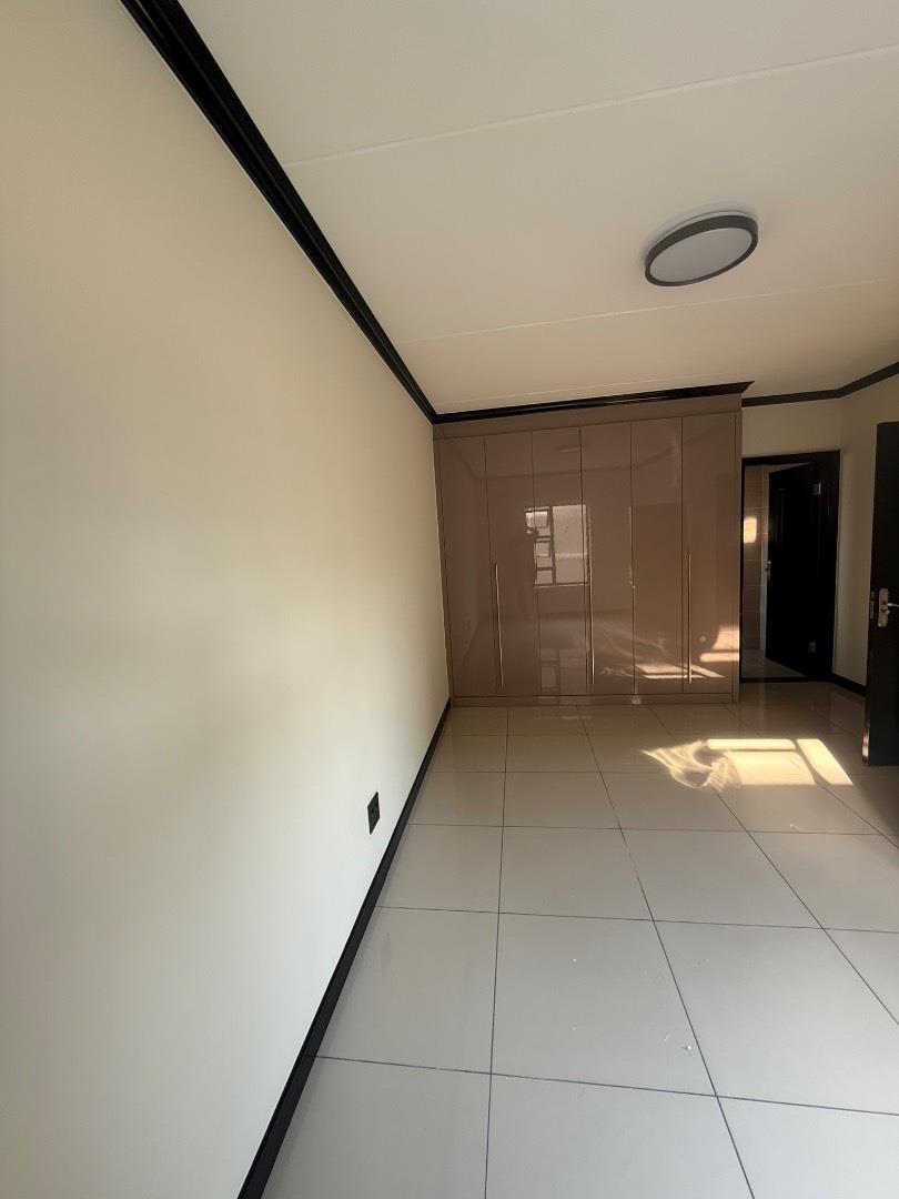 To Let 2 Bedroom Property for Rent in Blue Hills Gauteng