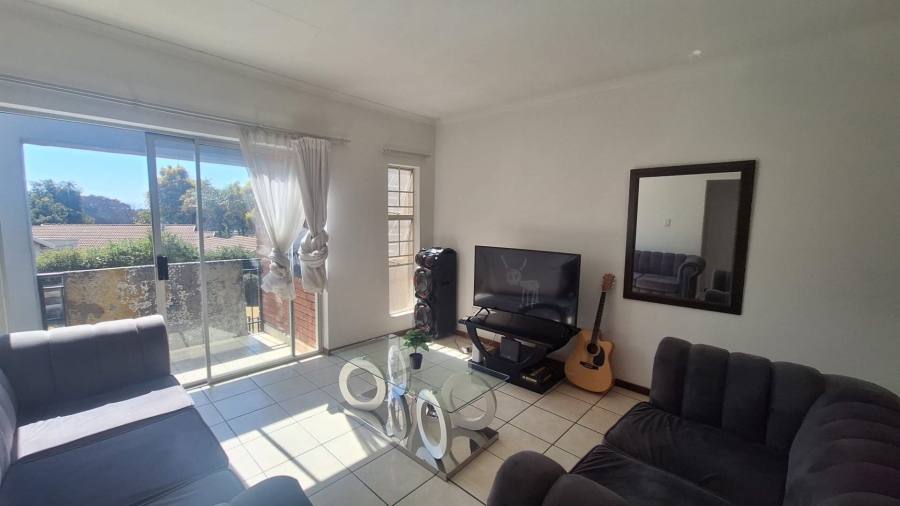 To Let 2 Bedroom Property for Rent in Ferndale Gauteng