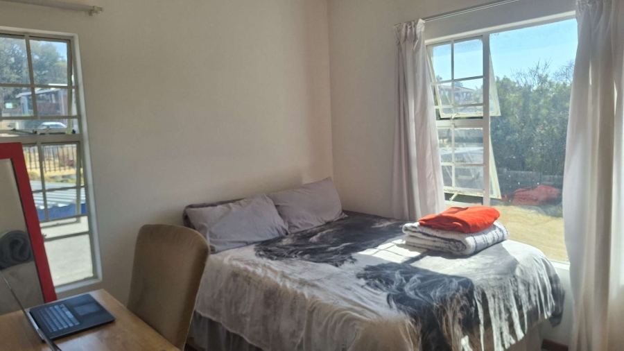 To Let 2 Bedroom Property for Rent in Ferndale Gauteng
