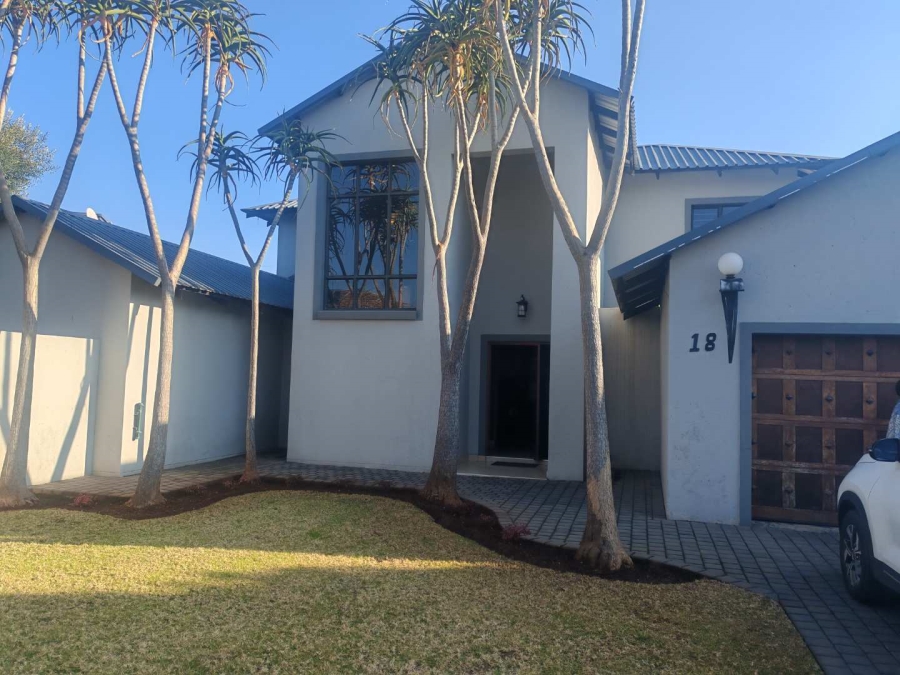 4 Bedroom Property for Sale in Eldo Meadows Gauteng