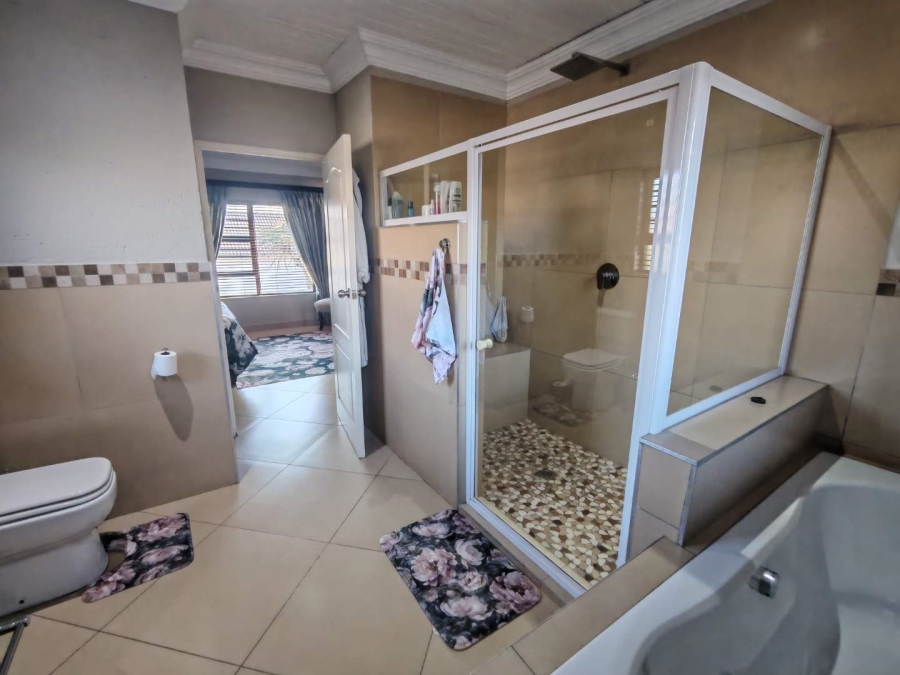 4 Bedroom Property for Sale in Eldo Meadows Gauteng