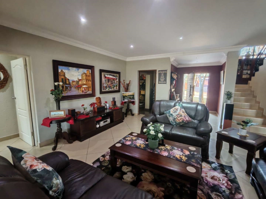 4 Bedroom Property for Sale in Eldo Meadows Gauteng