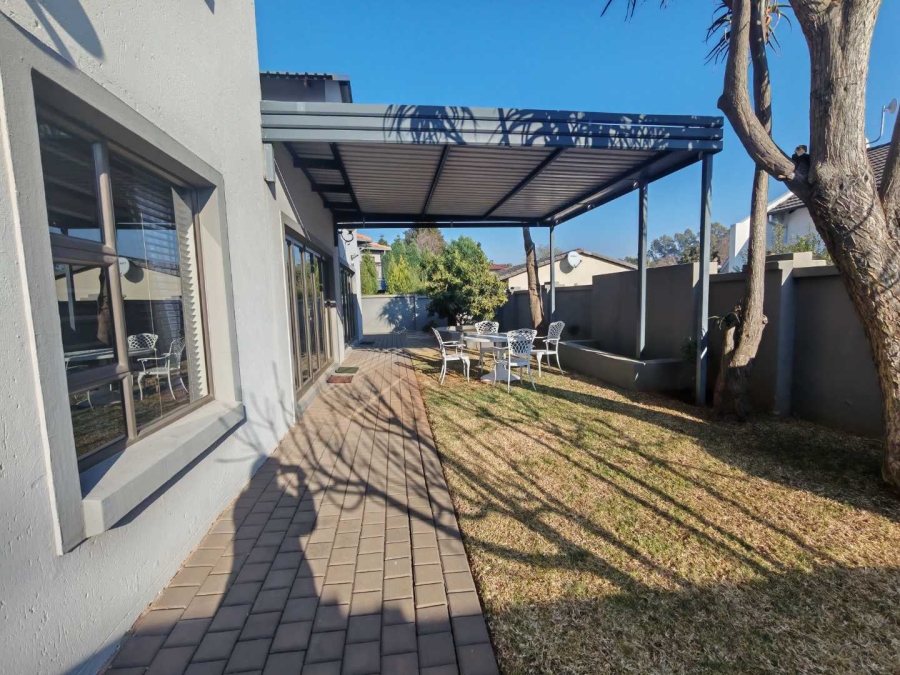 4 Bedroom Property for Sale in Eldo Meadows Gauteng