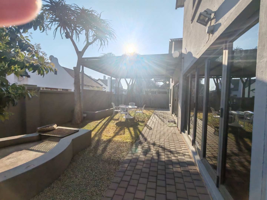 4 Bedroom Property for Sale in Eldo Meadows Gauteng