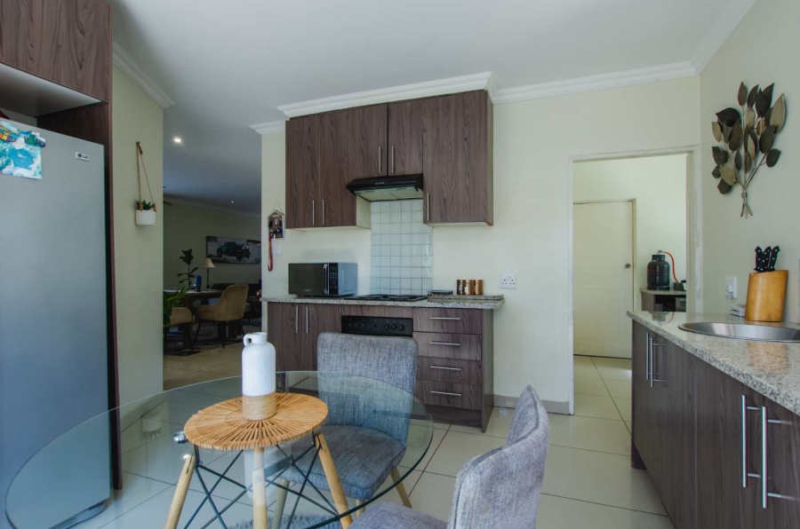 To Let 5 Bedroom Property for Rent in Halfway Gardens Gauteng