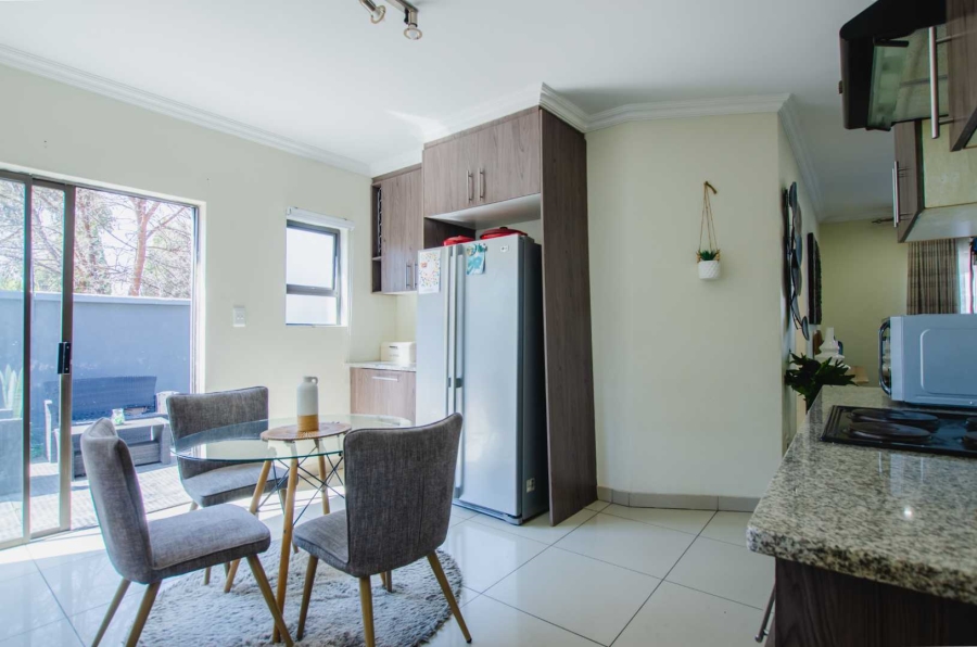 To Let 5 Bedroom Property for Rent in Halfway Gardens Gauteng