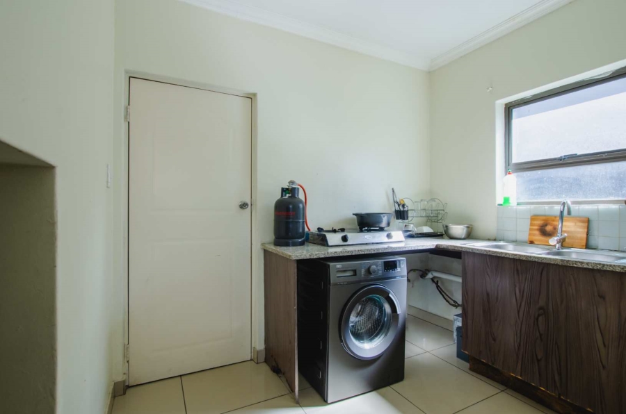To Let 5 Bedroom Property for Rent in Halfway Gardens Gauteng