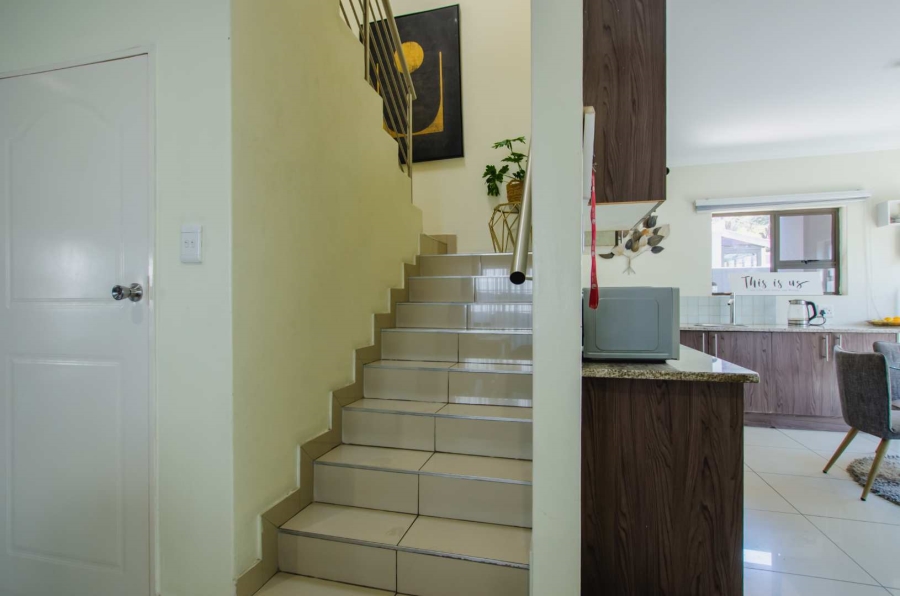 To Let 5 Bedroom Property for Rent in Halfway Gardens Gauteng