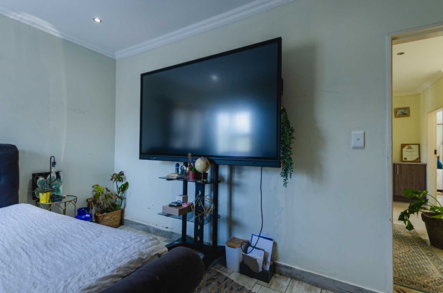 To Let 5 Bedroom Property for Rent in Halfway Gardens Gauteng