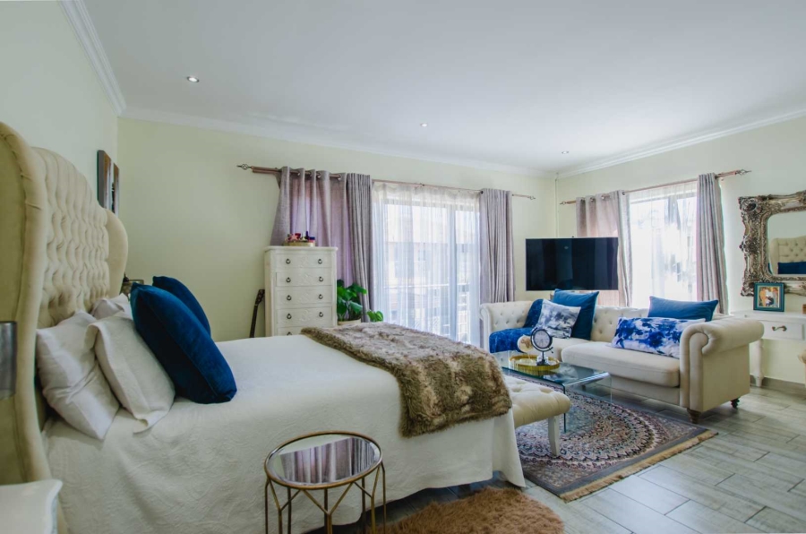 To Let 5 Bedroom Property for Rent in Halfway Gardens Gauteng