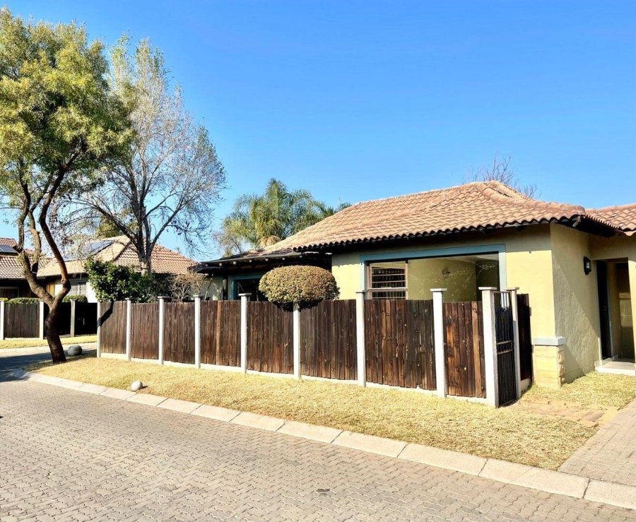 To Let 3 Bedroom Property for Rent in Bryanston Gauteng