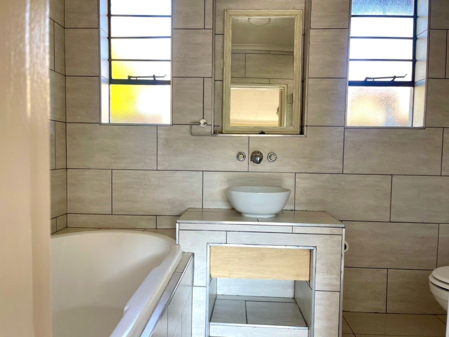 To Let 3 Bedroom Property for Rent in Bryanston Gauteng