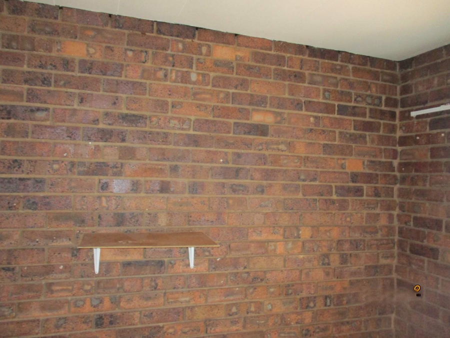 To Let 2 Bedroom Property for Rent in Annlin Gauteng
