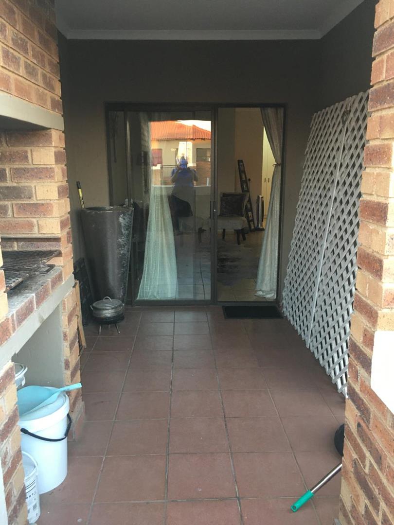 2 Bedroom Property for Sale in Pomona Gauteng