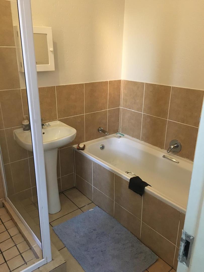 2 Bedroom Property for Sale in Pomona Gauteng