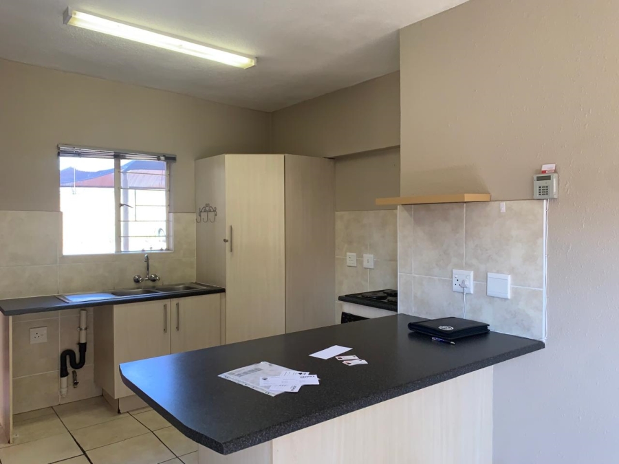 2 Bedroom Property for Sale in Pomona Gauteng
