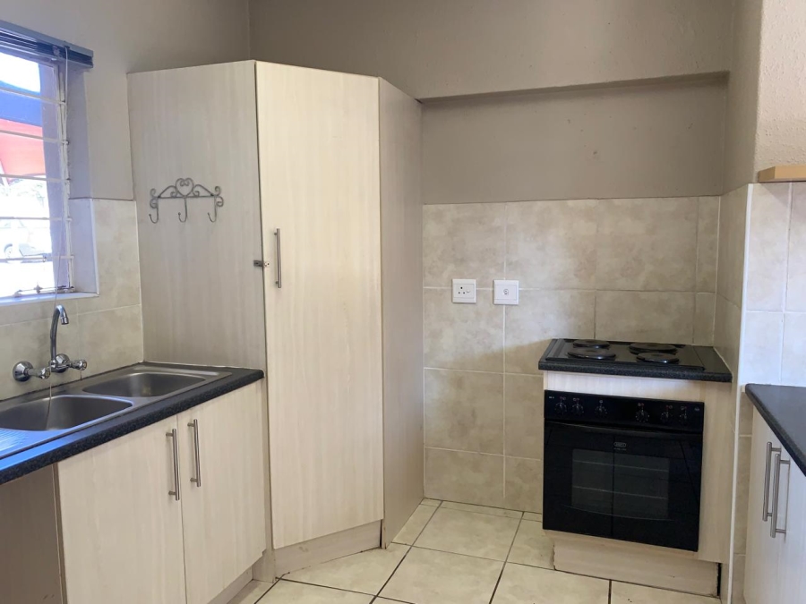 2 Bedroom Property for Sale in Pomona Gauteng