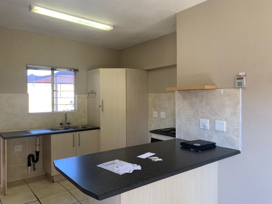 2 Bedroom Property for Sale in Pomona Gauteng