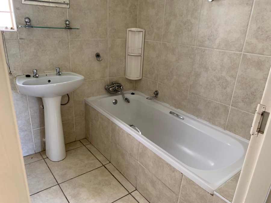 2 Bedroom Property for Sale in Pomona Gauteng