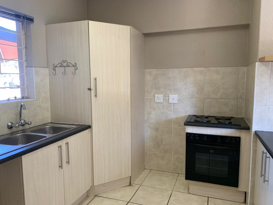 2 Bedroom Property for Sale in Pomona Gauteng