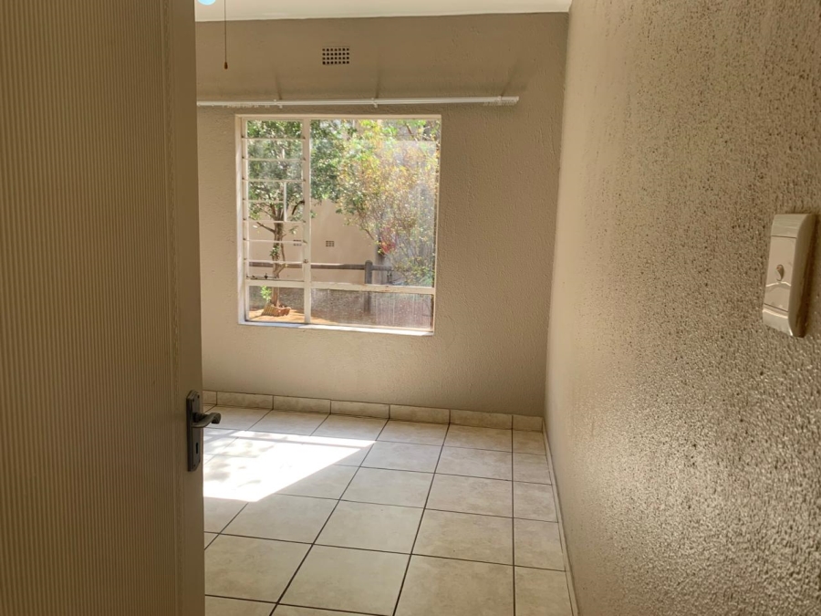2 Bedroom Property for Sale in Pomona Gauteng