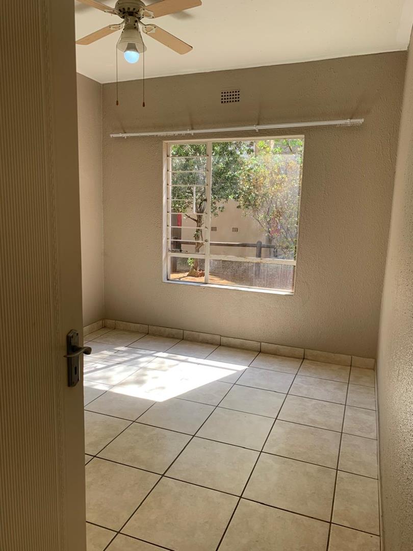 2 Bedroom Property for Sale in Pomona Gauteng