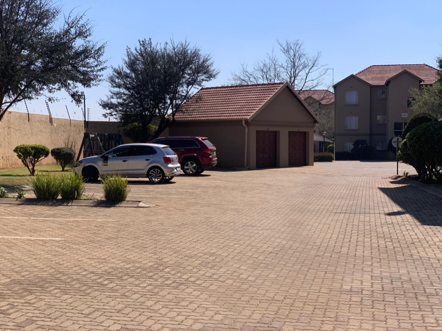 2 Bedroom Property for Sale in Pomona Gauteng