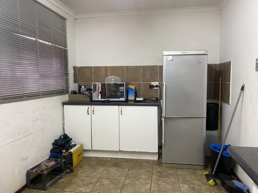 3 Bedroom Property for Sale in Lindhaven Gauteng