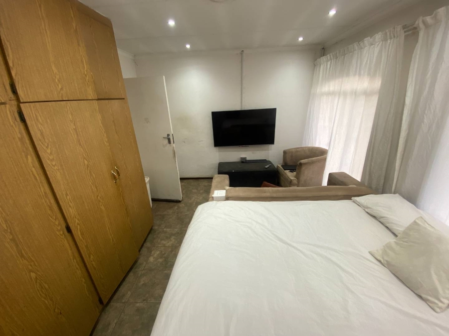 3 Bedroom Property for Sale in Lindhaven Gauteng