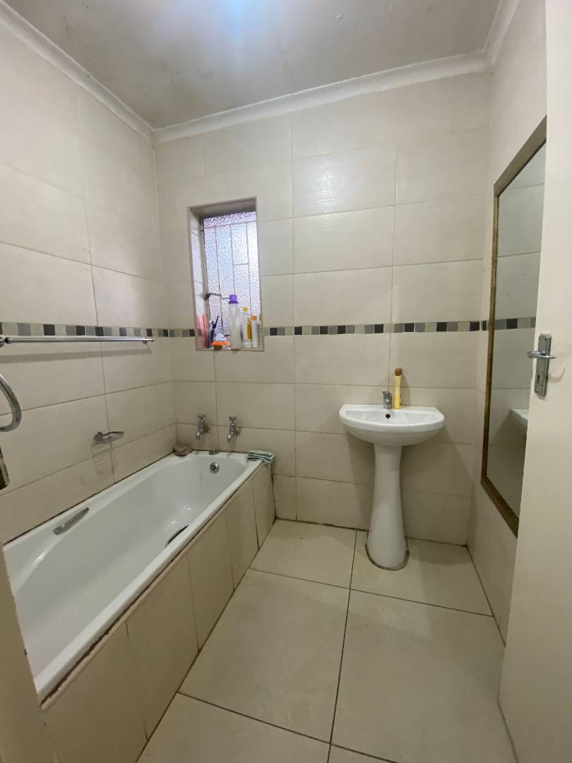 3 Bedroom Property for Sale in Lindhaven Gauteng
