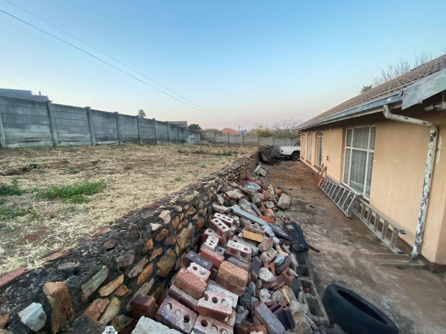 3 Bedroom Property for Sale in Lindhaven Gauteng
