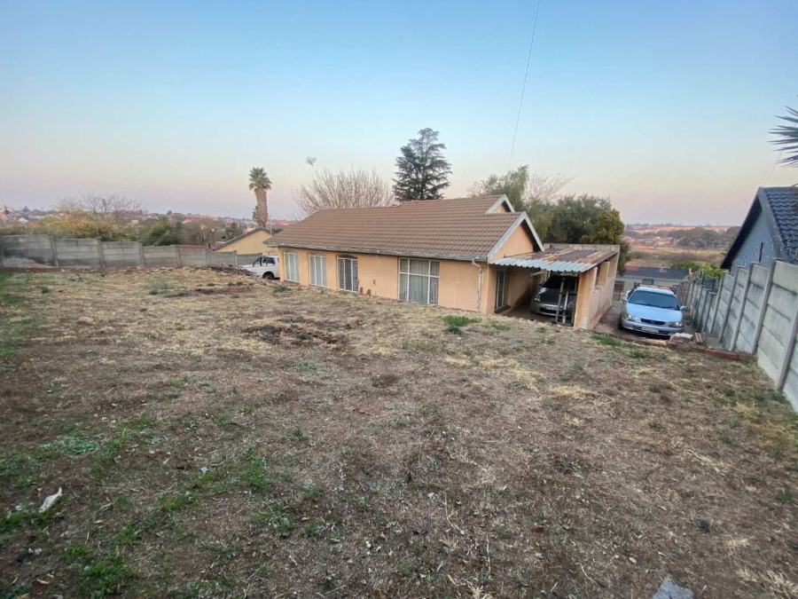 3 Bedroom Property for Sale in Lindhaven Gauteng