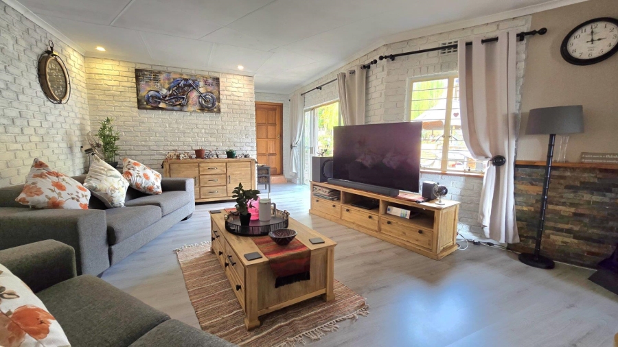4 Bedroom Property for Sale in Brackenhurst Gauteng