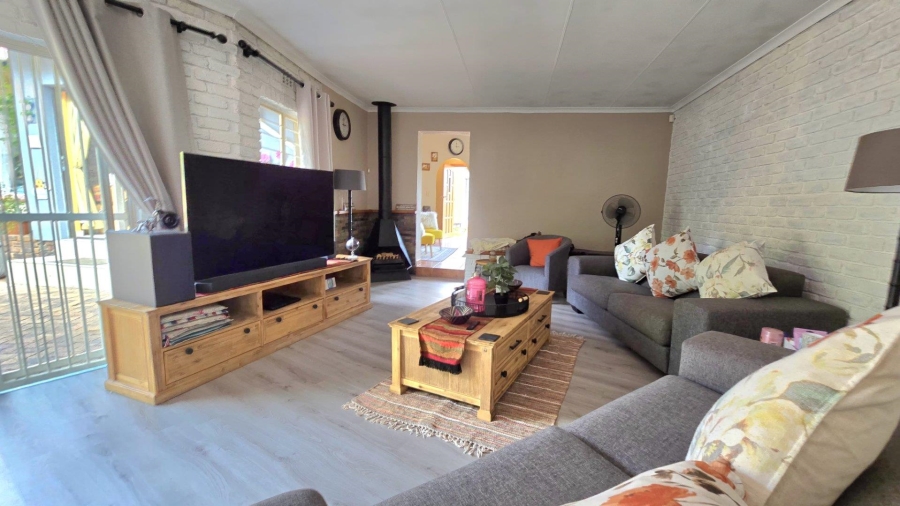 4 Bedroom Property for Sale in Brackenhurst Gauteng