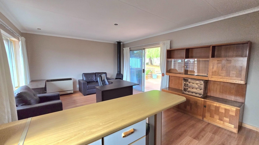 4 Bedroom Property for Sale in Brackenhurst Gauteng