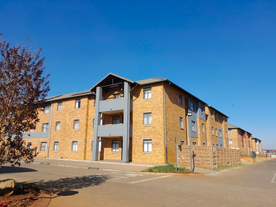 1 Bedroom Property for Sale in Sky City Gauteng