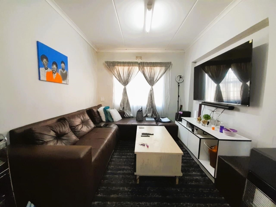 1 Bedroom Property for Sale in Sky City Gauteng