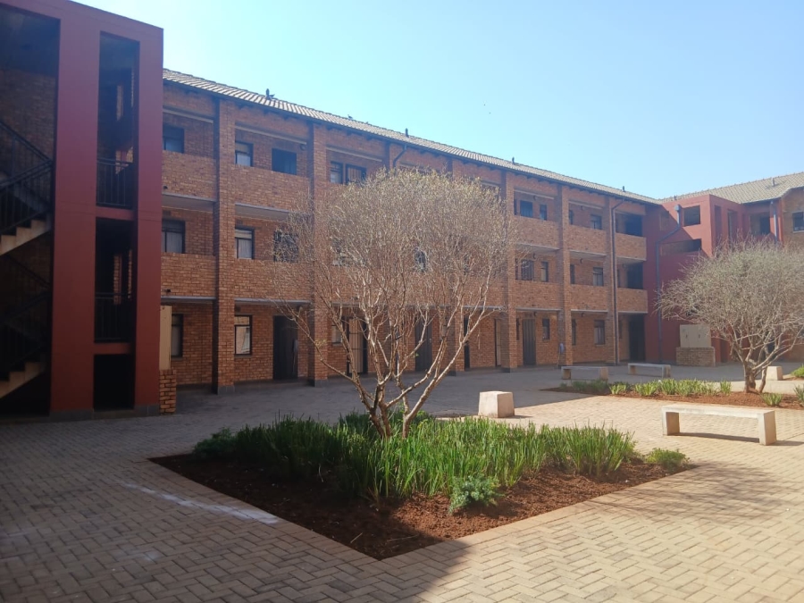 To Let 2 Bedroom Property for Rent in Sky City Gauteng