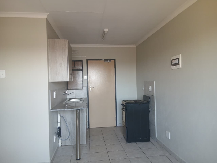 To Let 2 Bedroom Property for Rent in Sky City Gauteng