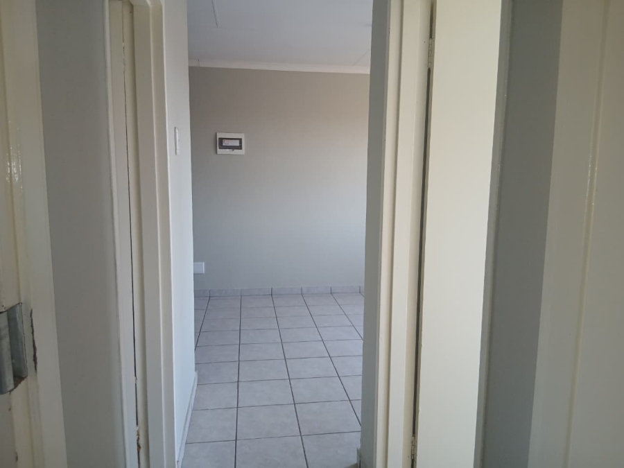 To Let 2 Bedroom Property for Rent in Sky City Gauteng