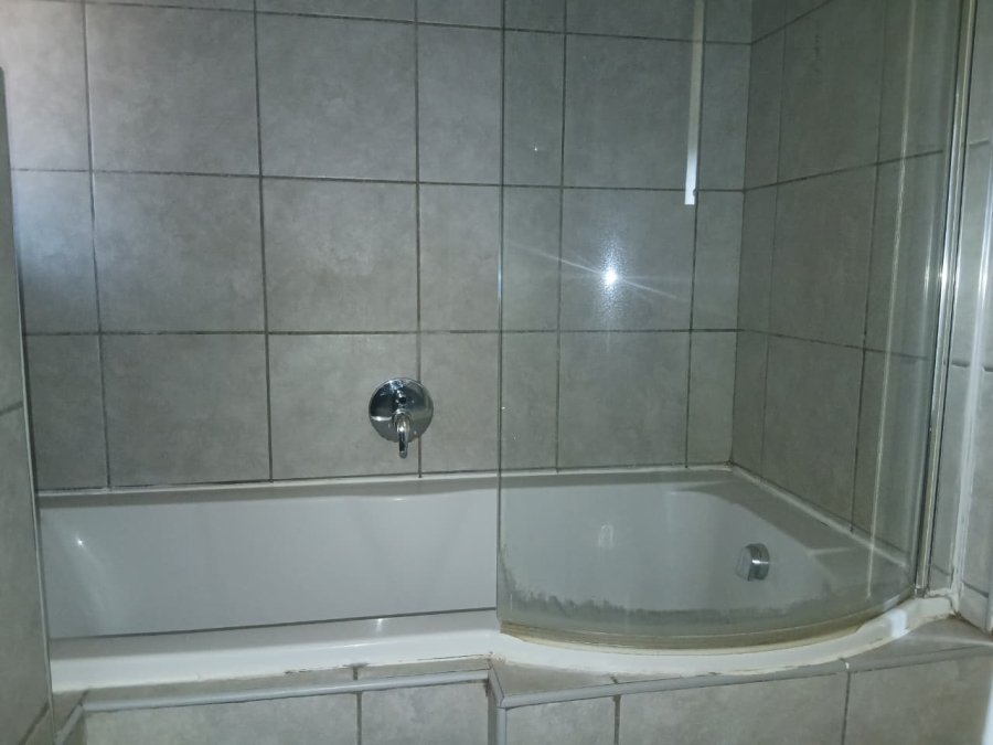 To Let 2 Bedroom Property for Rent in Sky City Gauteng